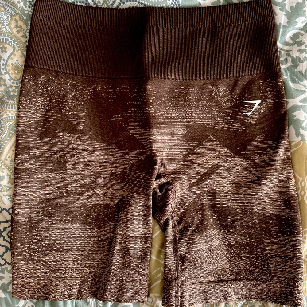 Pre owned Gymshark Adapt Ombre Seamless Shorts Women, color brown, size small